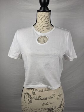 Urban Renewal White Cutout Crop Top Short Sleeve - Small
